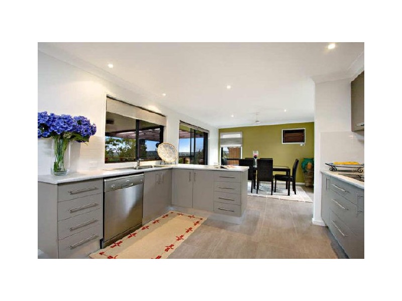 6 Doubleview Drive, Elanora QLD 4221