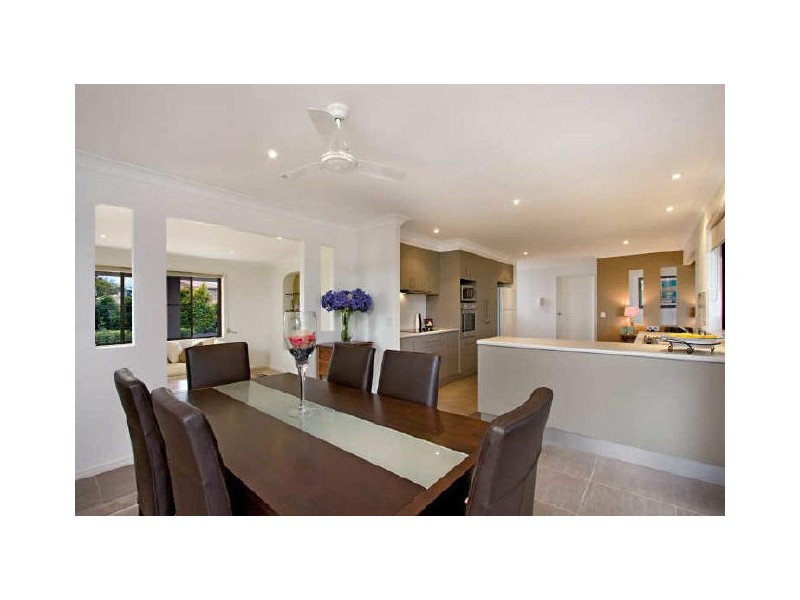 6 Doubleview Drive, Elanora QLD 4221