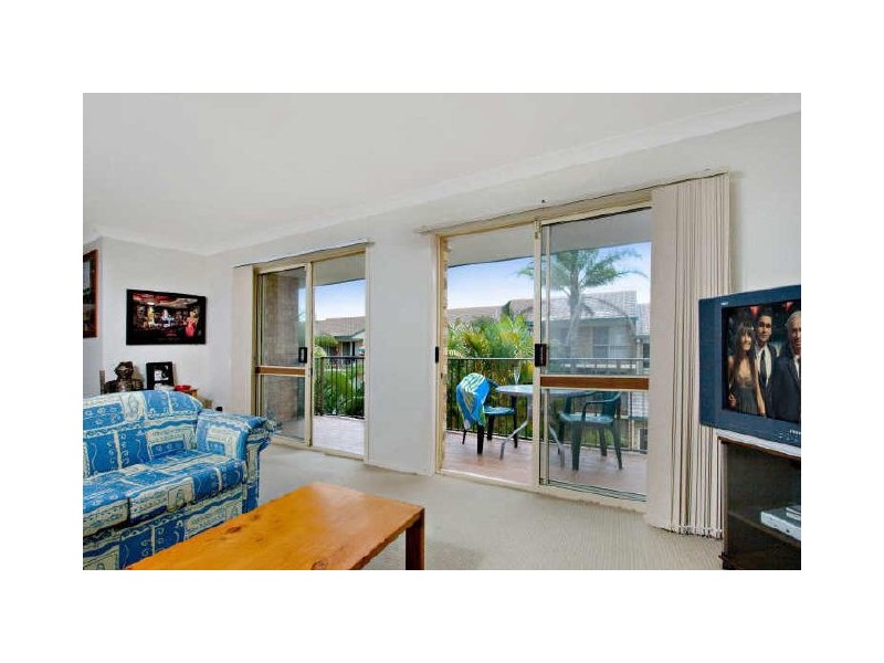 10/1 Rolan Court, Palm Beach QLD 4221