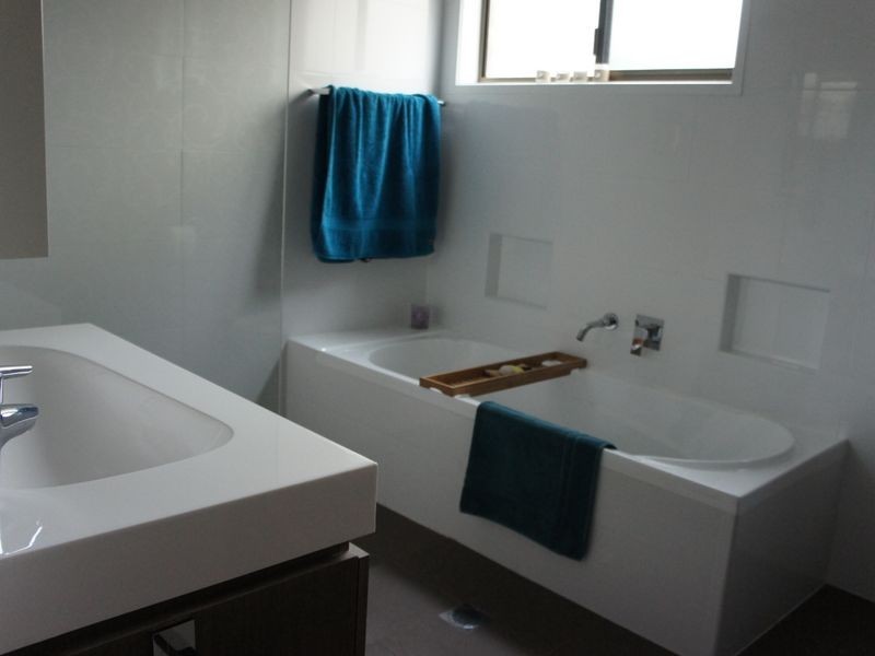 2/36 Twenty Seventh Avenue, Palm Beach QLD 4221