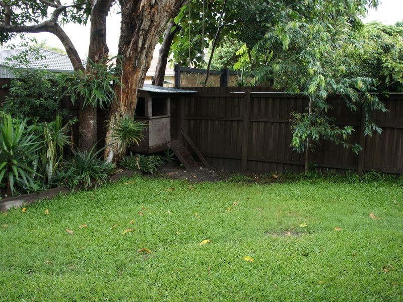 2/36 Twenty Seventh Avenue, Palm Beach QLD 4221