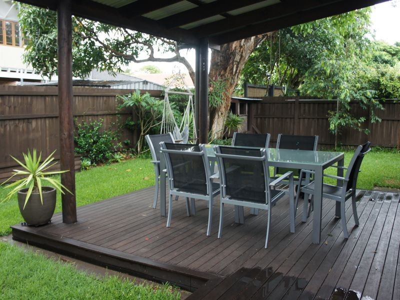 2/36 Twenty Seventh Avenue, Palm Beach QLD 4221