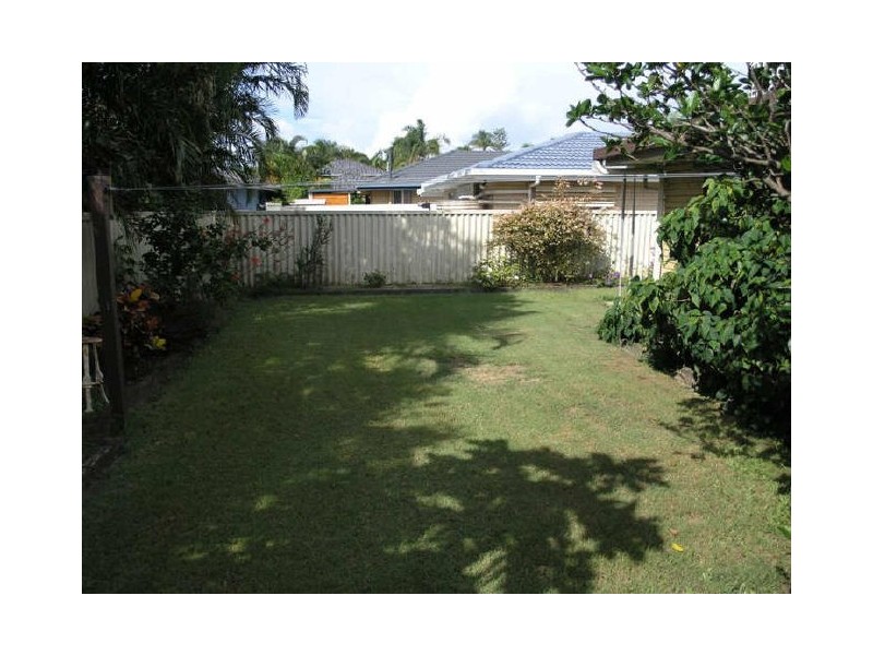 27 Second Avenue, Palm Beach QLD 4221