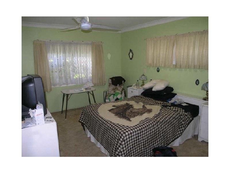 27 Second Avenue, Palm Beach QLD 4221