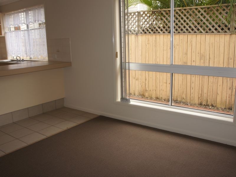 2/14 Twenty Third Ave, Palm Beach QLD 4221