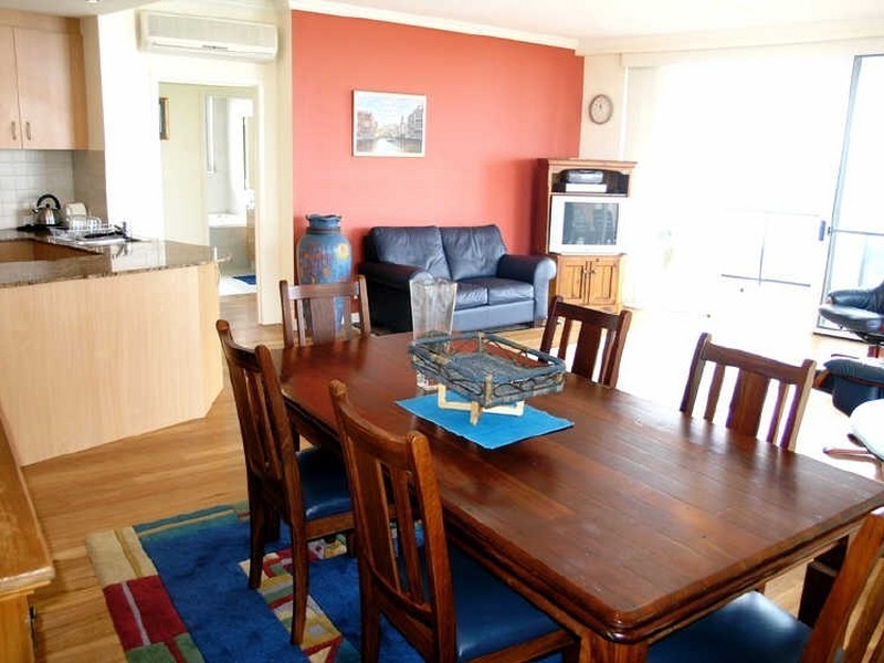 4/3 Twenty Seventh Avenue, Palm Beach QLD 4221