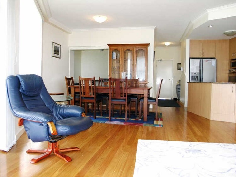 4/3 Twenty Seventh Avenue, Palm Beach QLD 4221