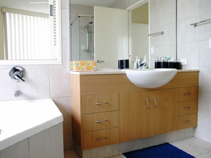 4/3 Twenty Seventh Avenue, Palm Beach QLD 4221