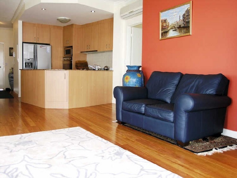 4/3 Twenty Seventh Avenue, Palm Beach QLD 4221