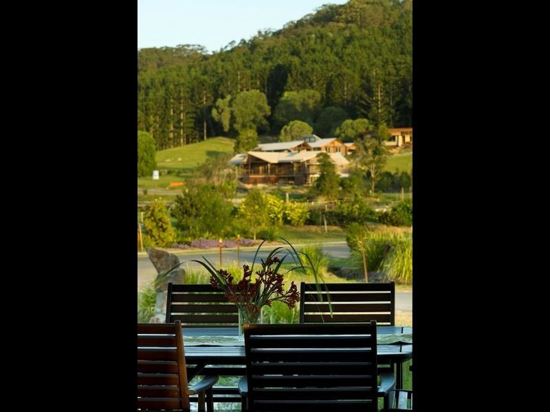 6 Mooligum Way, Currumbin Valley QLD 4223