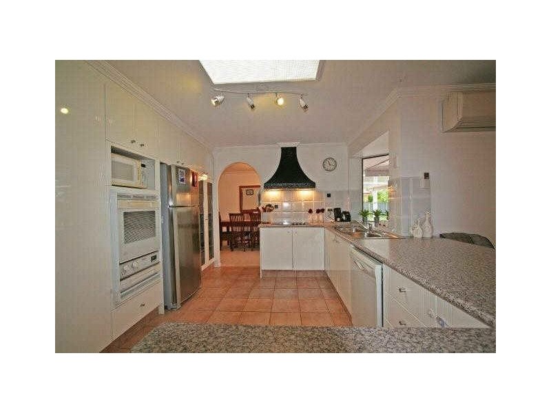 9 Sumach Place, Palm Beach QLD 4221