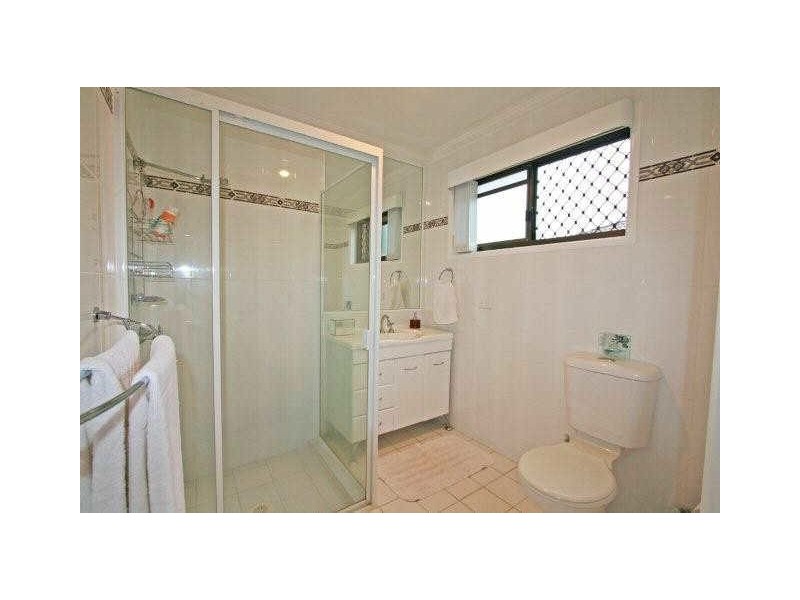 9 Sumach Place, Palm Beach QLD 4221
