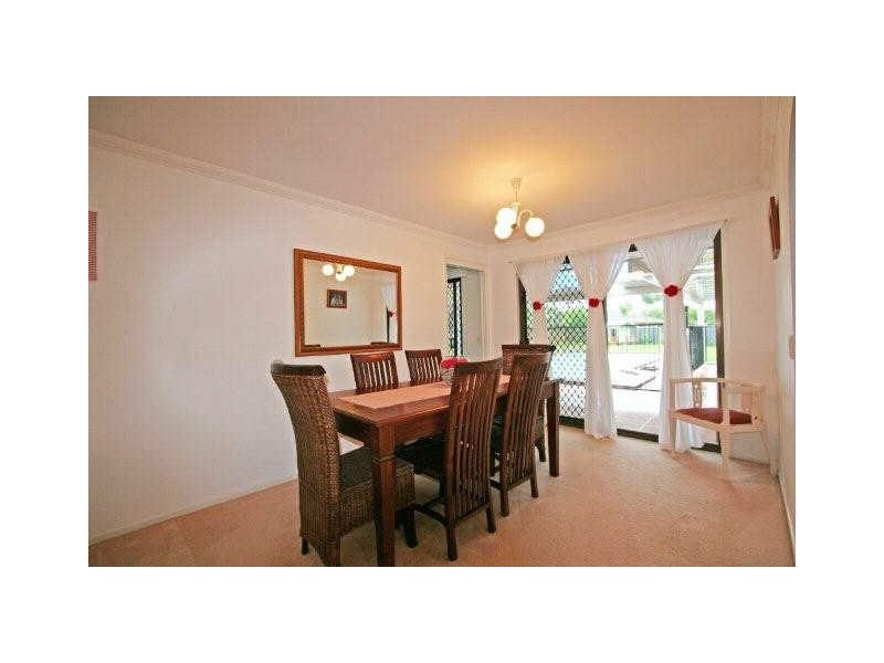 9 Sumach Place, Palm Beach QLD 4221