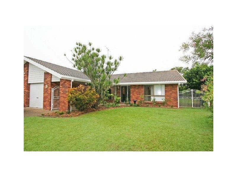 9 Sumach Place, Palm Beach QLD 4221