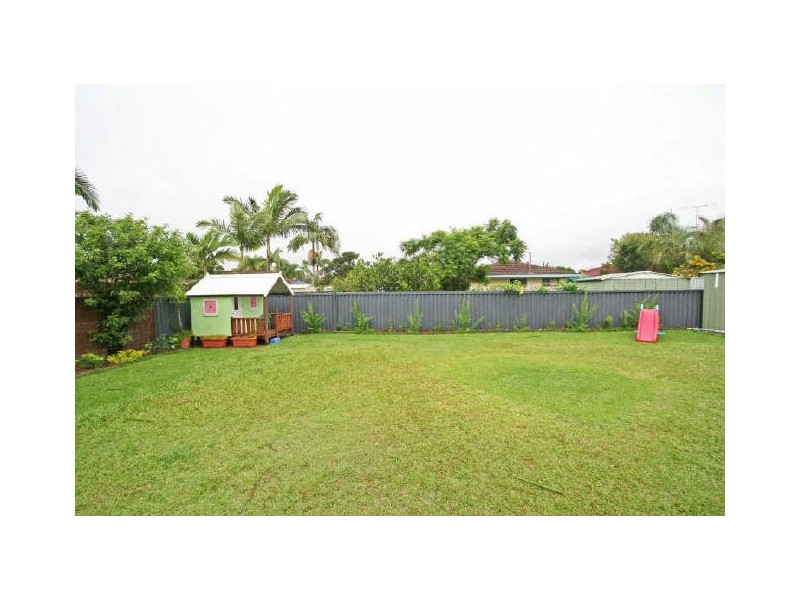 9 Sumach Place, Palm Beach QLD 4221