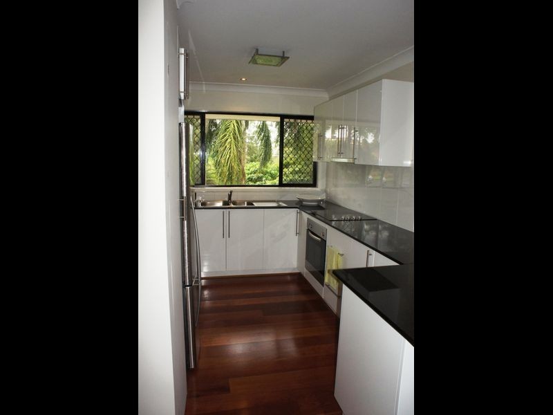 2/41 Hillcrest Ave, Tugun QLD 4224
