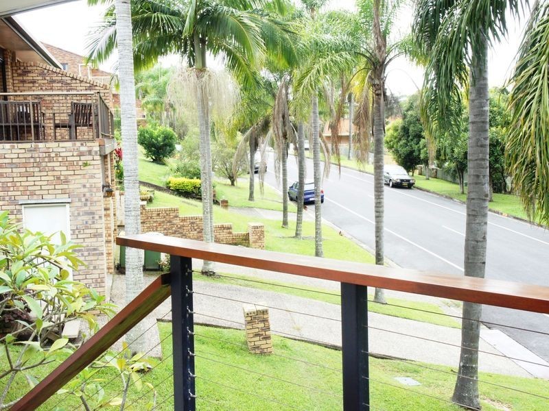 2/41 Hillcrest Ave, Tugun QLD 4224