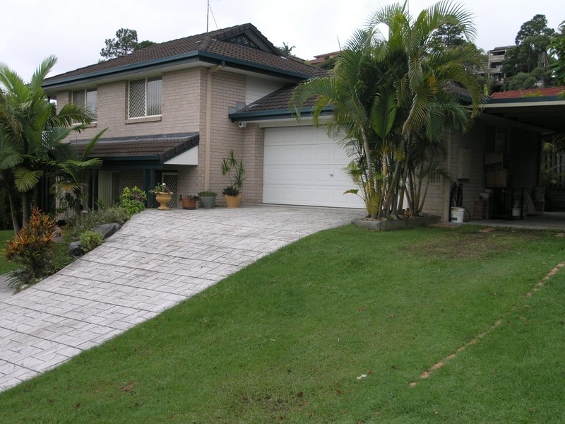 7 Carilla Place, Elanora QLD 4221