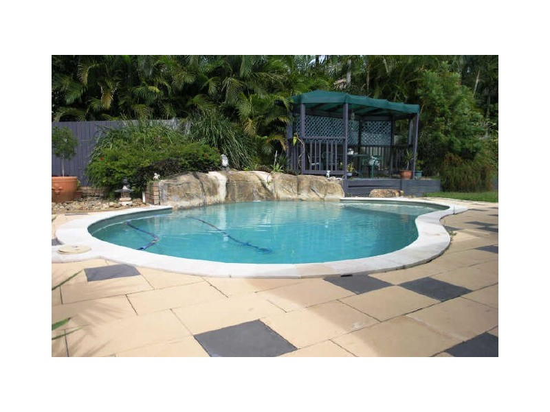 9 Capano Court, Elanora QLD 4221
