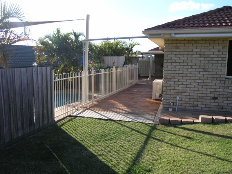 39 Tipuana Drive, Elanora QLD 4221