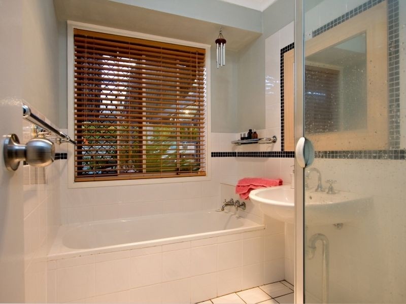 47 Seabrook Street, Elanora QLD 4221