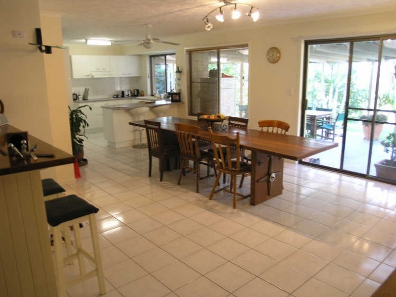 5 Benaroon Court, Tallebudgera QLD 4228