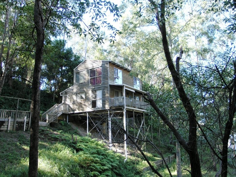 182 Guineas Creek Road, Currumbin Waters QLD 4223