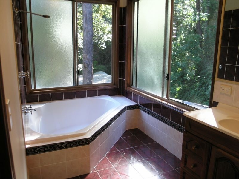 182 Guineas Creek Road, Currumbin Waters QLD 4223