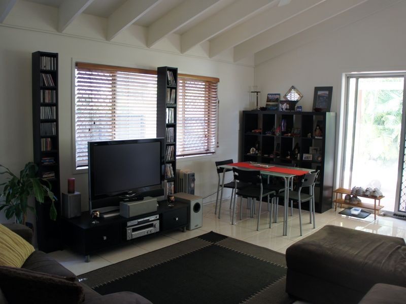 1/55 Leyte Avenue, Palm Beach QLD 4221