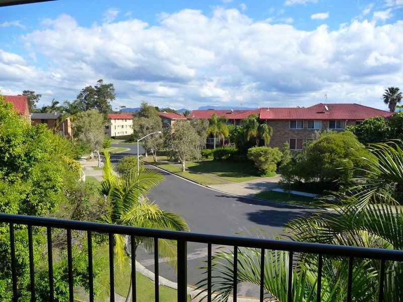 12/1 Rolan Court, Palm Beach QLD 4221