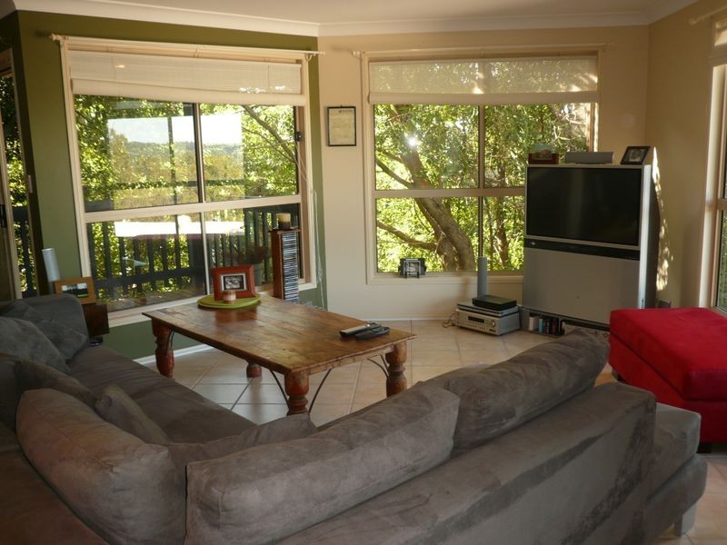 64 Doubleview Drive, Elanora QLD 4221