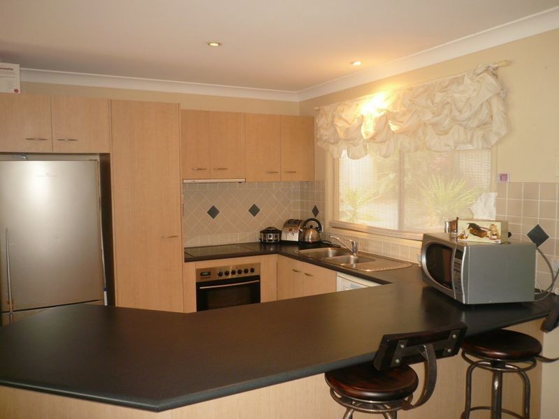 64 Doubleview Drive, Elanora QLD 4221