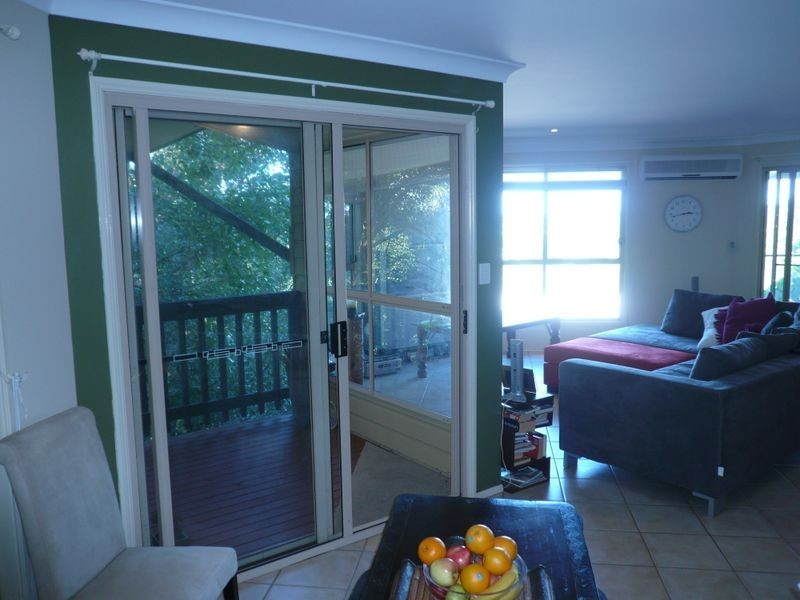 64 Doubleview Drive, Elanora QLD 4221