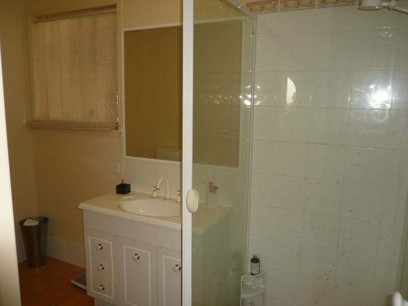 64 Doubleview Drive, Elanora QLD 4221