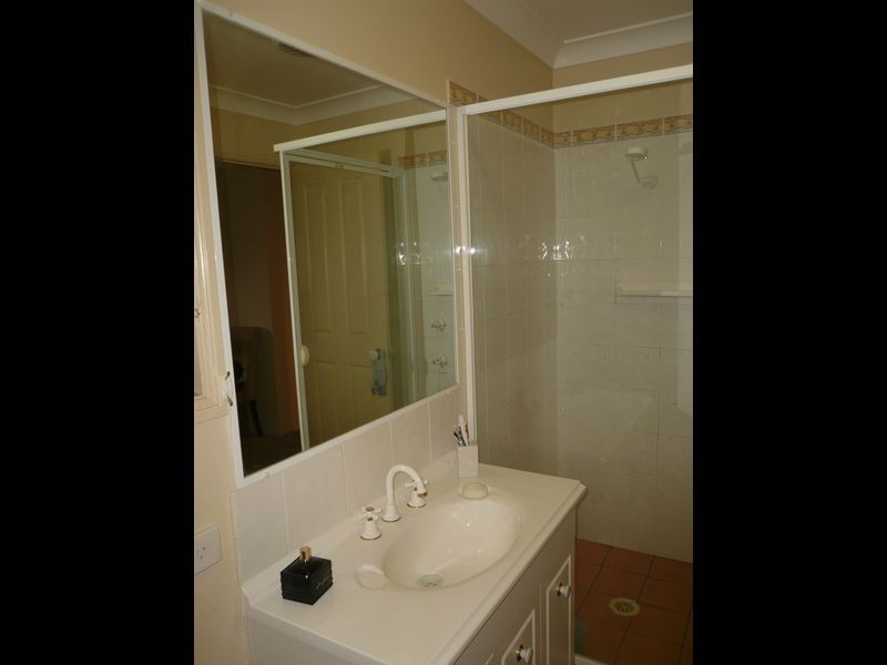 64 Doubleview Drive, Elanora QLD 4221