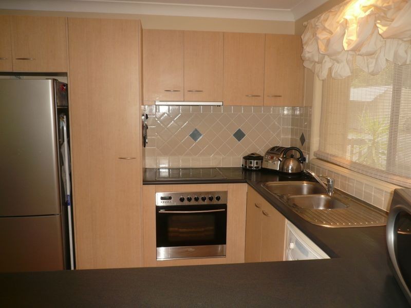 64 Doubleview Drive, Elanora QLD 4221