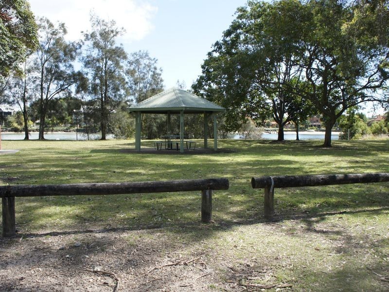 2/34 Michel Drive, Currumbin Waters QLD 4223