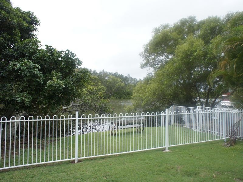 21 Tranquility Circuit (Oyster Co, Helensvale QLD 4212