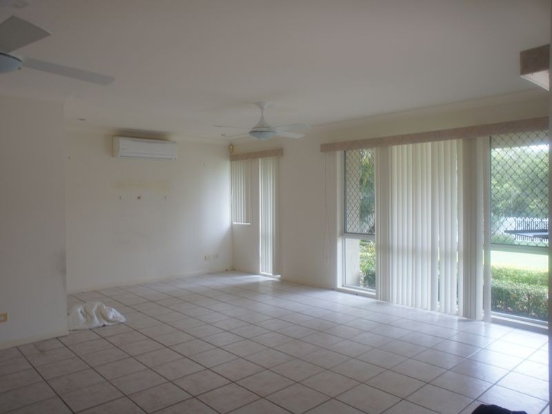21 Tranquility Circuit (Oyster Co, Helensvale QLD 4212