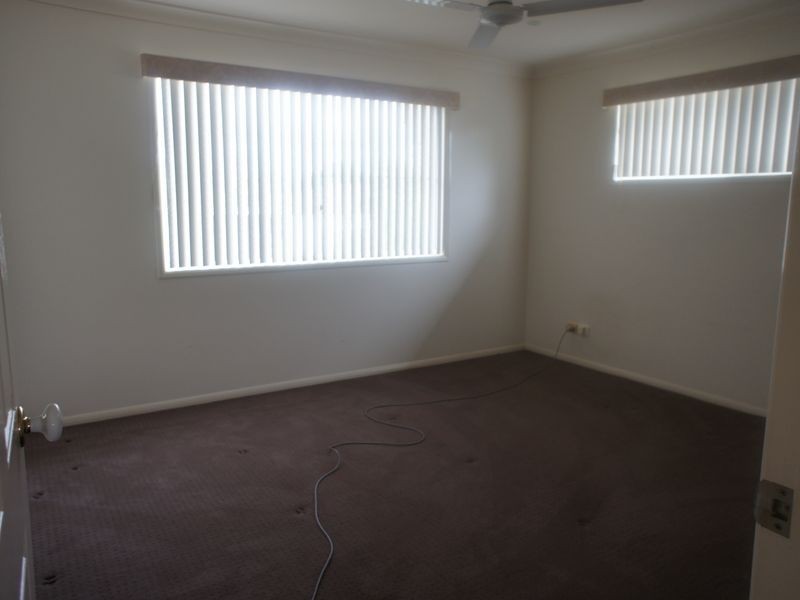 21 Tranquility Circuit (Oyster Co, Helensvale QLD 4212