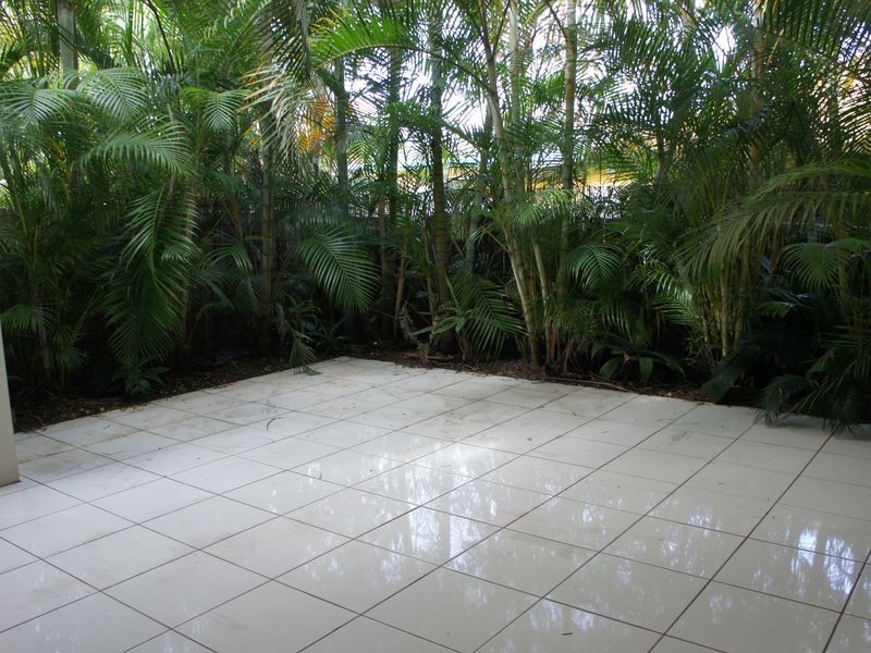 2/3 Bali Avenue, Palm Beach QLD 4221