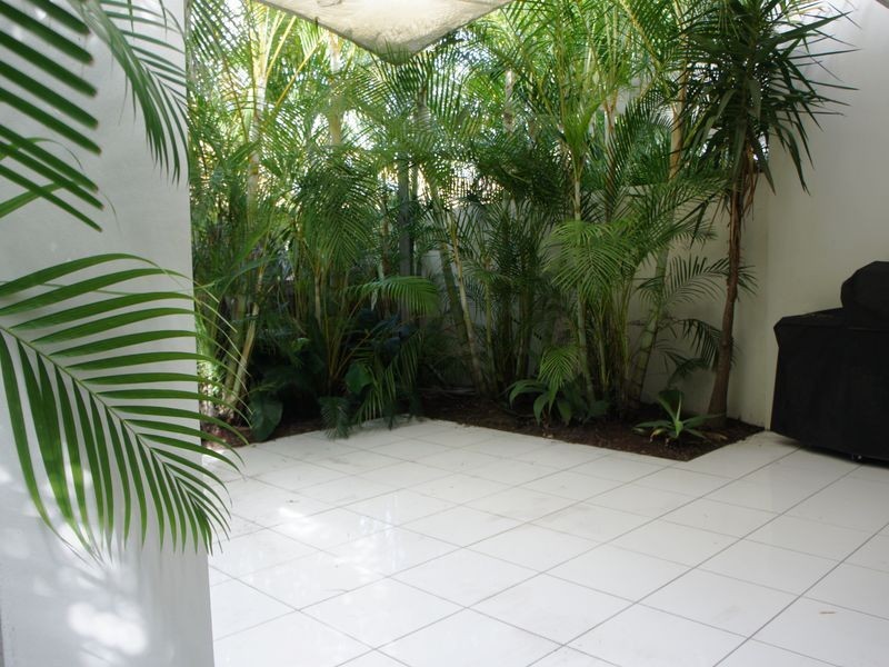 2/3 Bali Avenue, Palm Beach QLD 4221