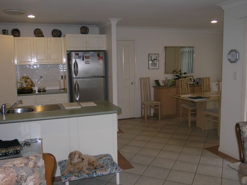 4 Hibertia Avenue, Elanora QLD 4221