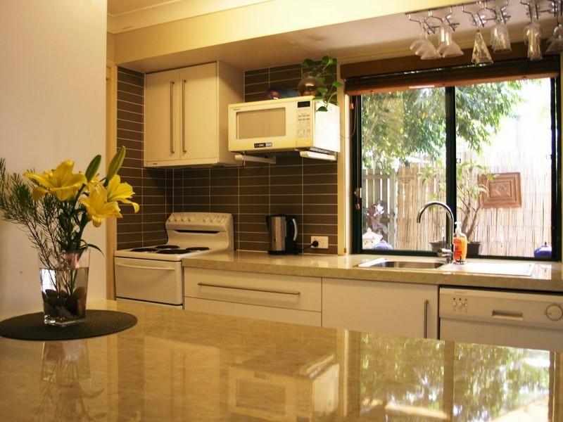 6/1 Karri Court, Burleigh Heads QLD 4220