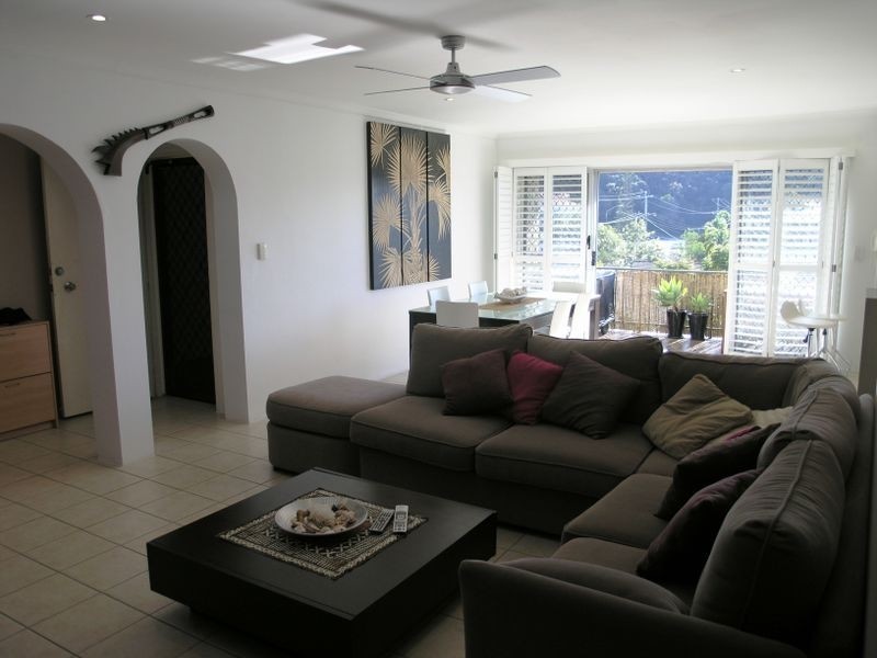 10/18 Ikkina Road, Burleigh Heads QLD 4220