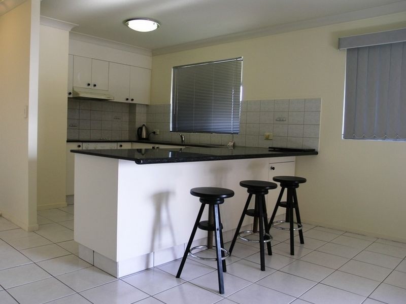4/2-4 Gibson Street, Bilinga QLD 4225