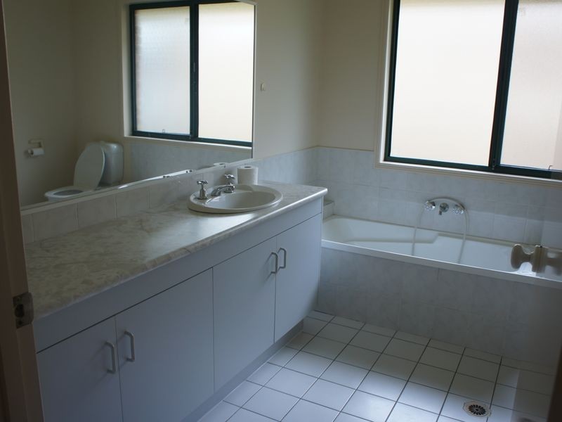 12/8 Ottleia, Elanora QLD 4221