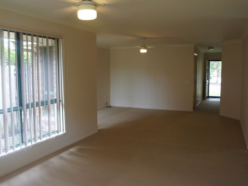 12/8 Ottleia, Elanora QLD 4221