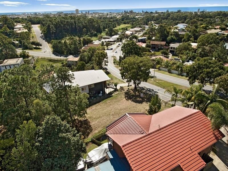 152 K P Mcgrath Drive, Elanora QLD 4221