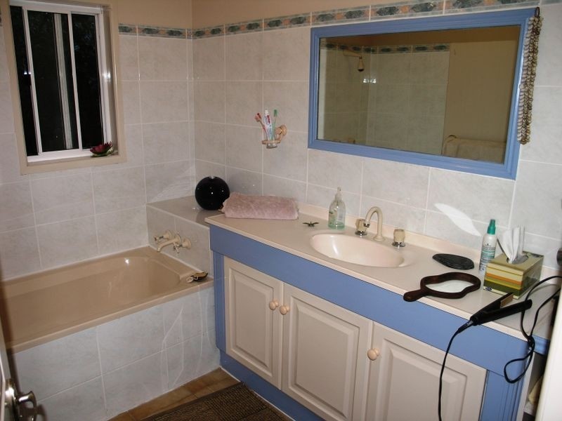 64 Doubleview Drive, Elanora QLD 4221